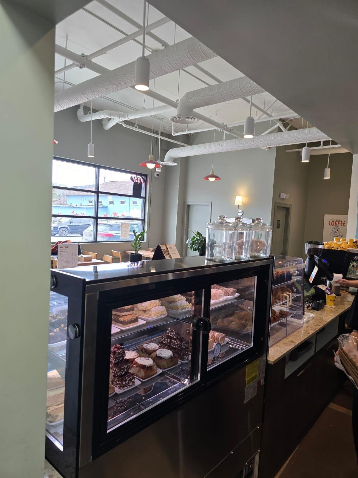 Blenz Coffee cafe construction by DQ Construction, photo 9