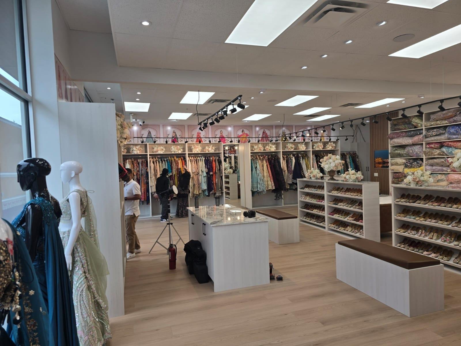 Retail Clothing Store retail construction by DQ Construction, photo 9