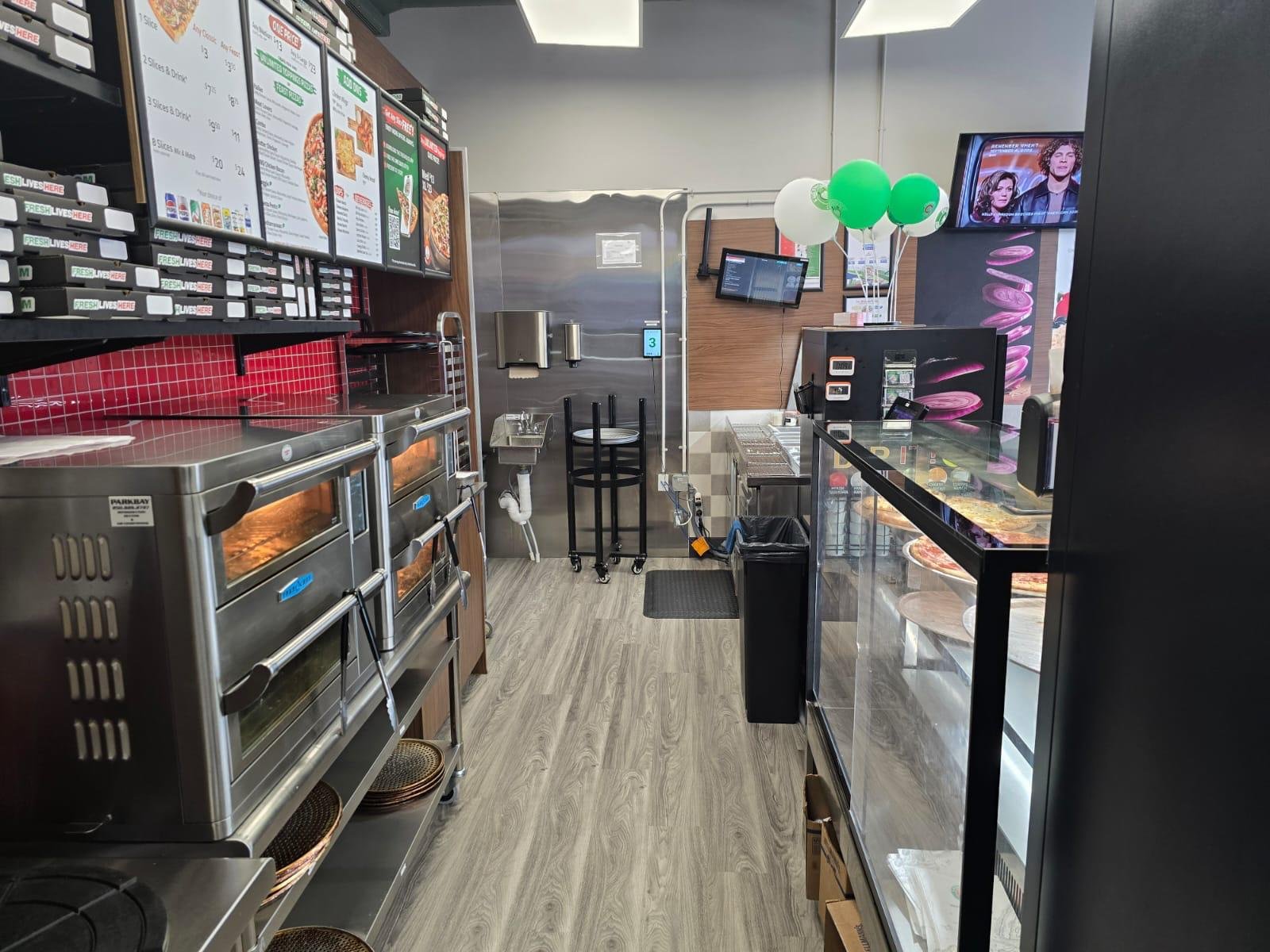 Fresh Pizza restaurant construction by DQ Construction, photo 11